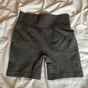 GREY AMAZON HIGH WAISTED BIKER SHORT